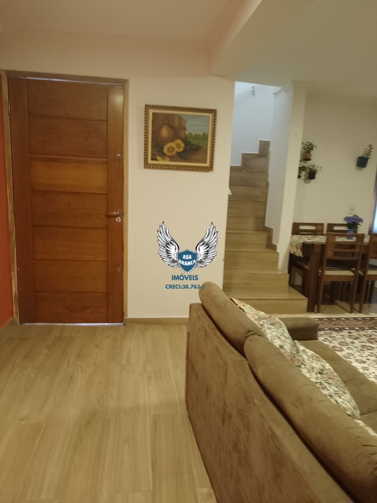 Excelente Sobrado, 3 Dormitórios, 1 Suíte com varanda, 2 Vagas, Sala 2 ambientes