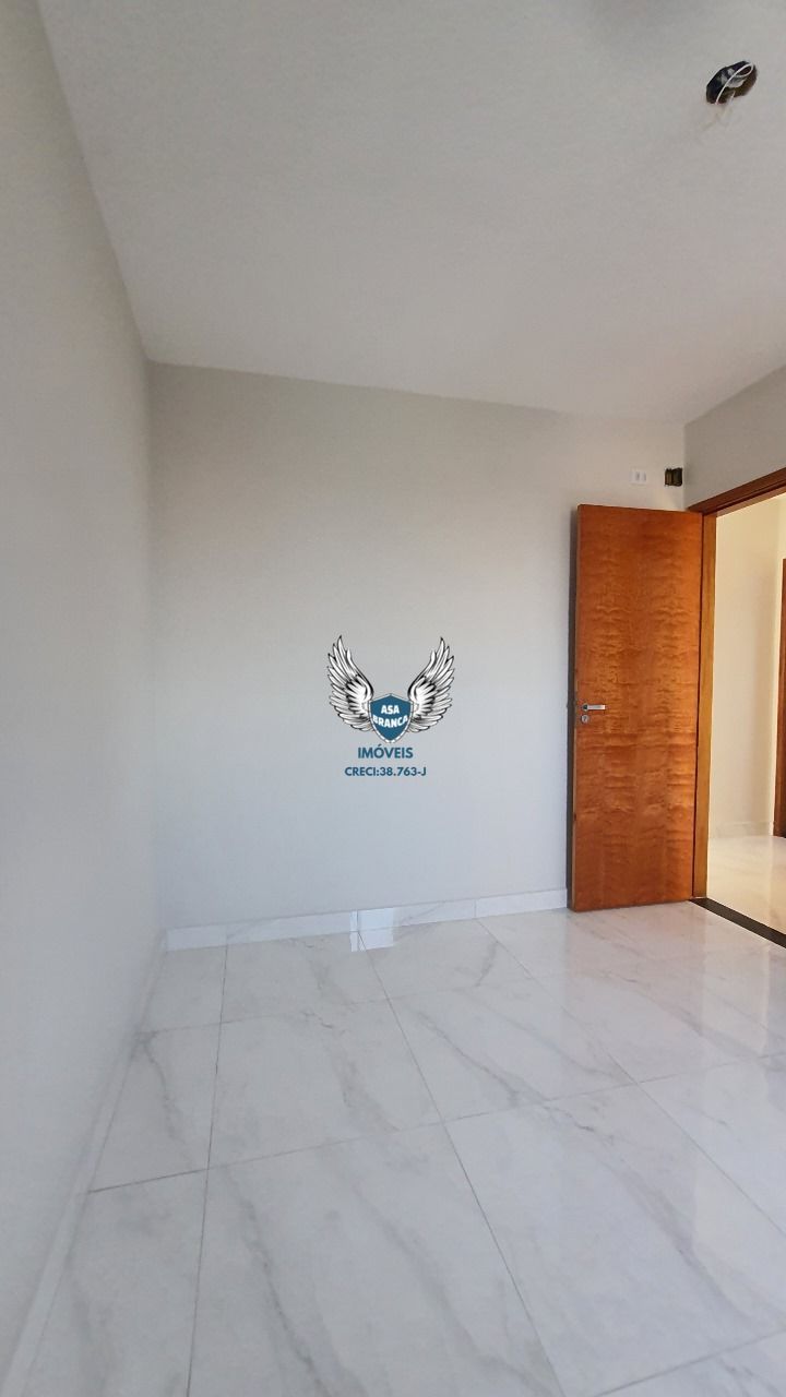 Apartamento de 02 dormitórios com vaga de garagem R$ 306,00 mil , fácil acesso
