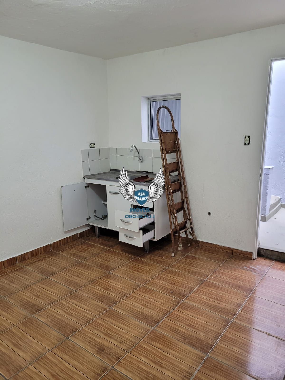 Casa térrea no lauzane com 03 dormitórios e 01 suíte