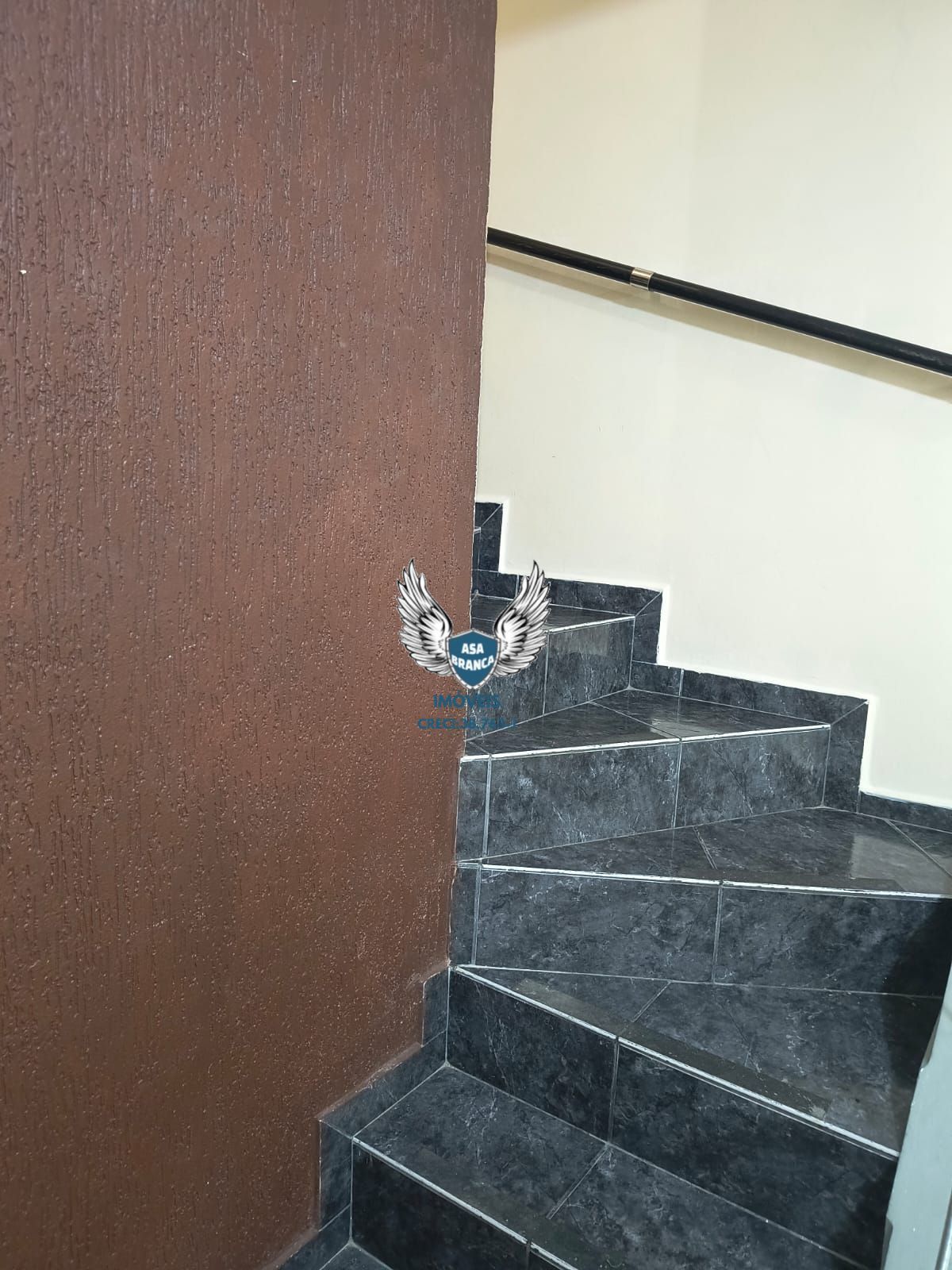 Sobrado no tremembé 02 dormitórios e 01 vaga de garagem