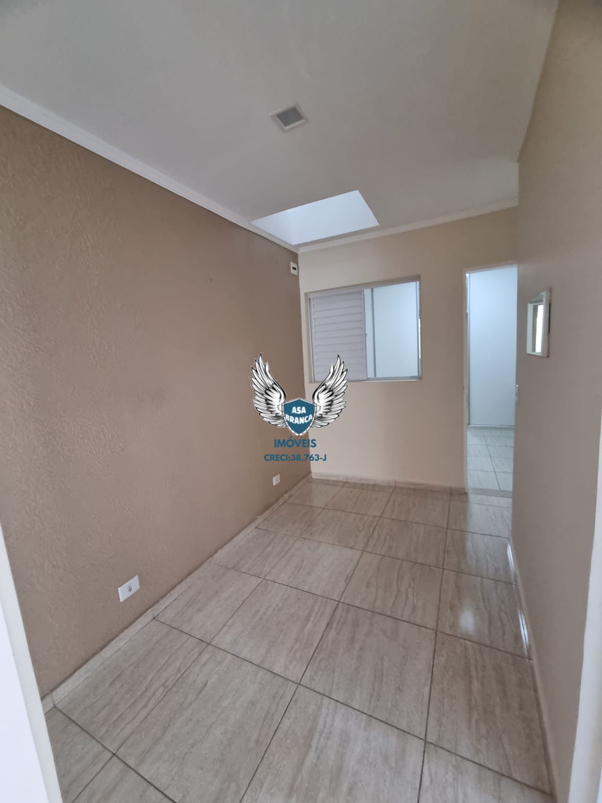 Casa térrea de vila no lauzane paulista com 03 dormitórios sendo 01 suíte