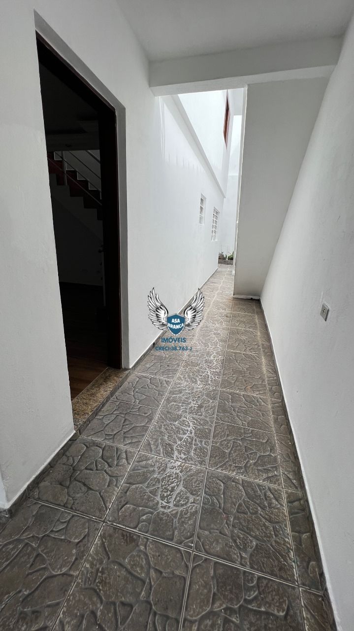 Sobrado na vila nova cachoeirinha , 03 dormitórios e 02 vagas de garagens à 800