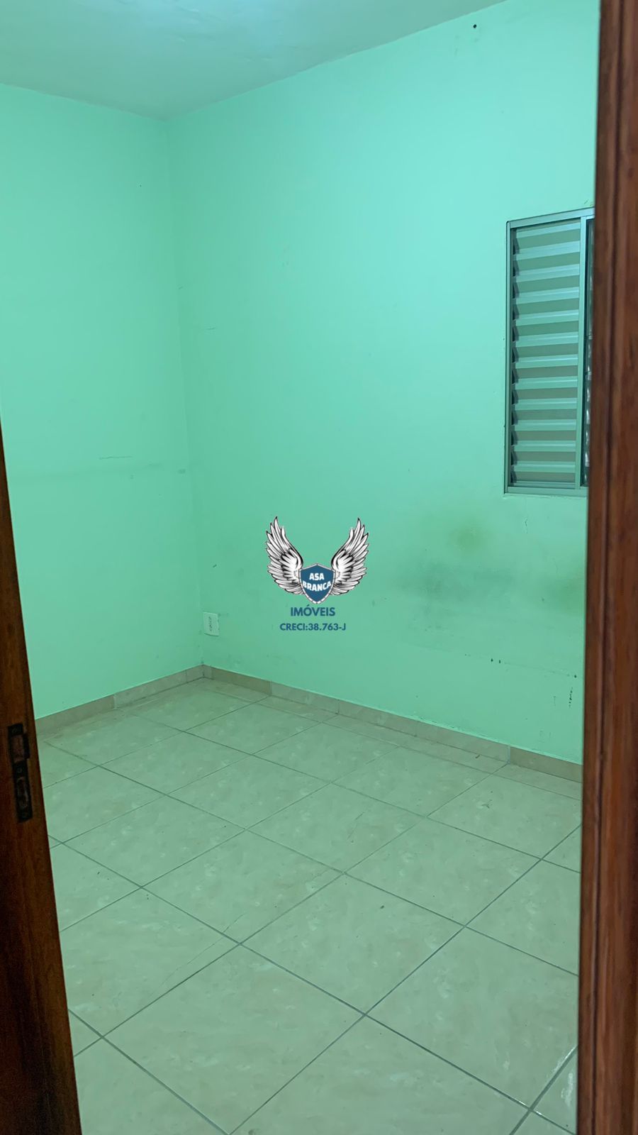 Casa térrea com 01 dormitório, laje pronta pra contruir , (c
