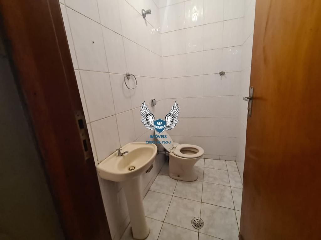 Casa térrea na casa verde com 04 dormitórios sendo 02 suítes