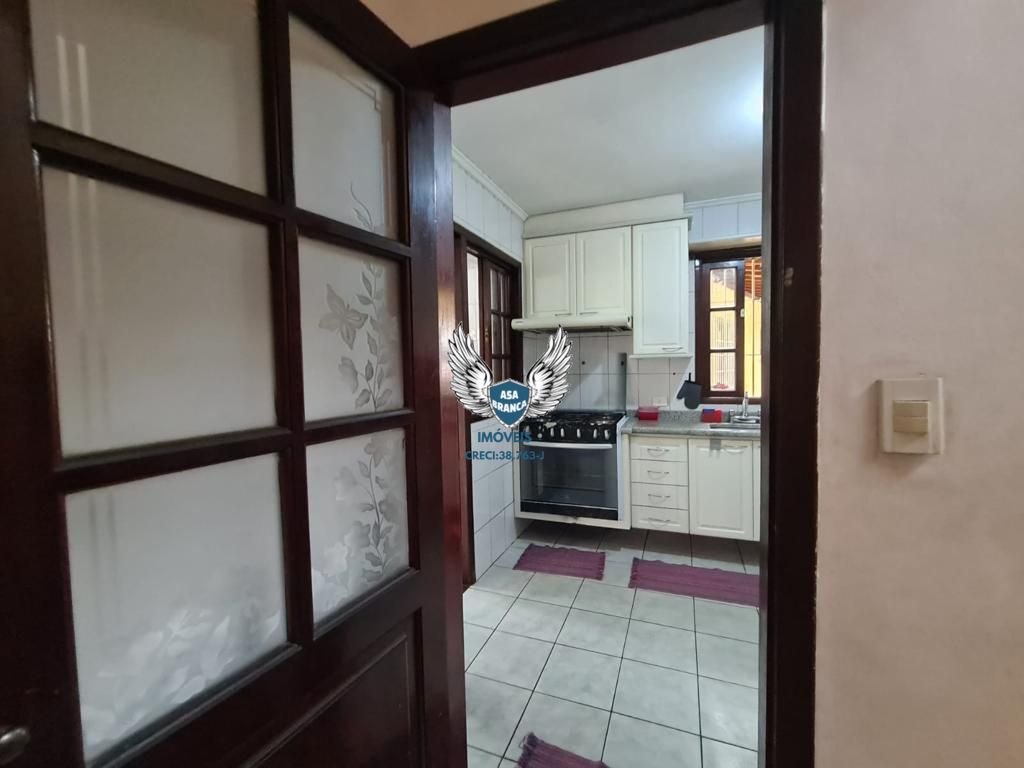 Casa térrea na casa verde com 04 dormitórios sendo 02 suítes