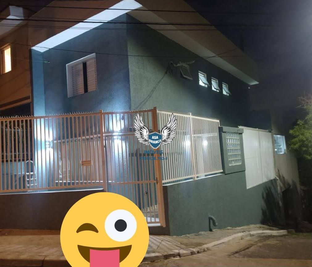 Sobrado no jardim são paulo 03 dormitórios sendo 02 suítes e 02 vagas de garagem