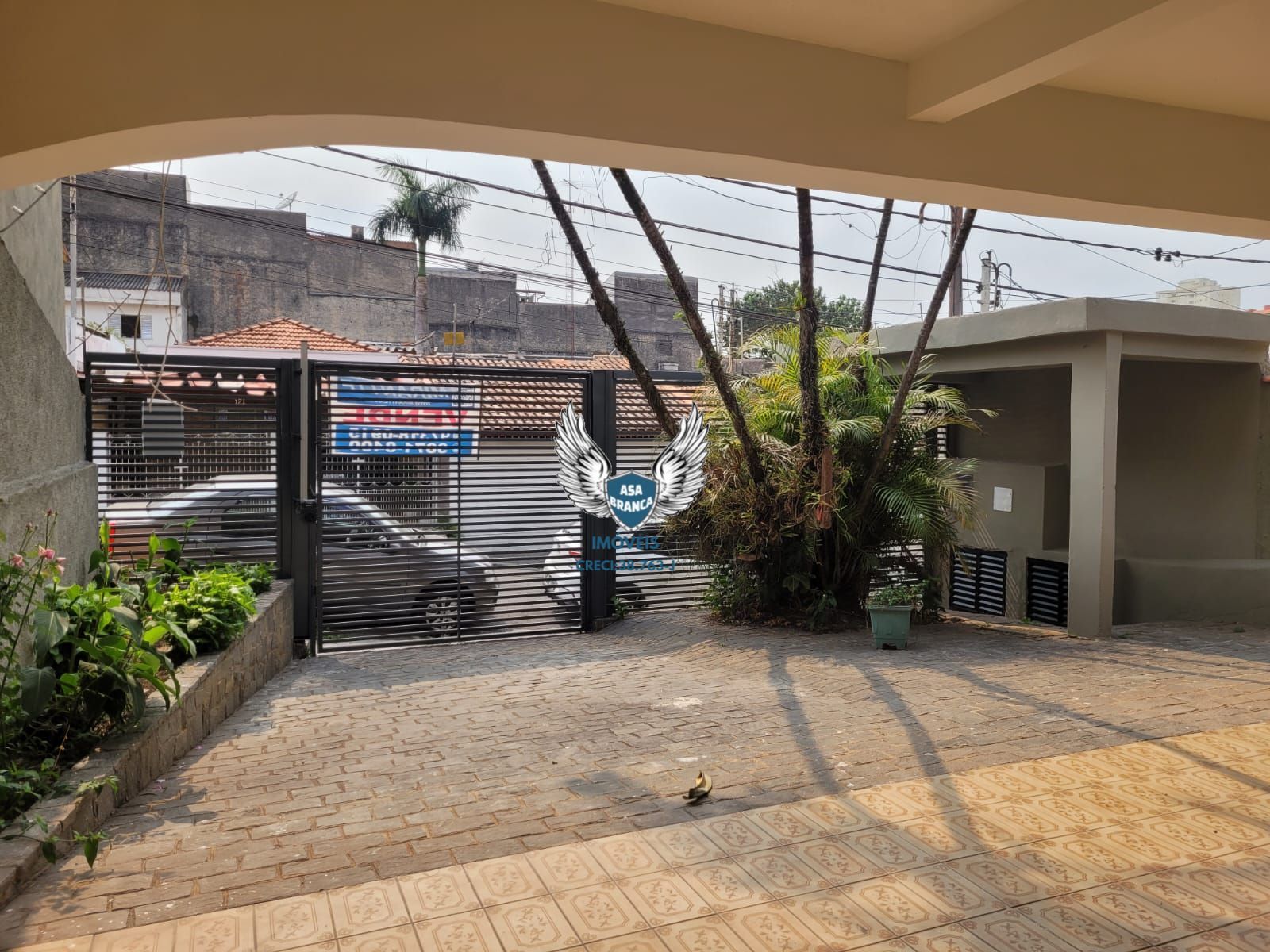 Sobrado no tucuruvi com 03 dormitórios sendo 01 suíte e 04 vagas de garagem, pos