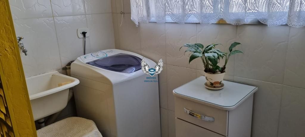 Apartamento santa terezinha com 02 dormitórios