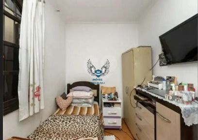 Casa térrea ( com piscina ) no tucuruvi 04 dormitórios sendo 01 suíte e 02 vagas
