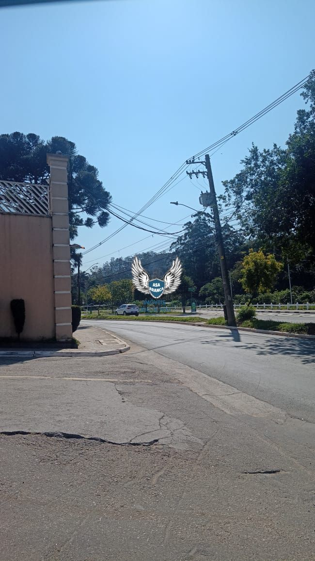 Sobrado em condomínio fechado em guarulhos com 03 dormitórios sendo 01 suíte , à