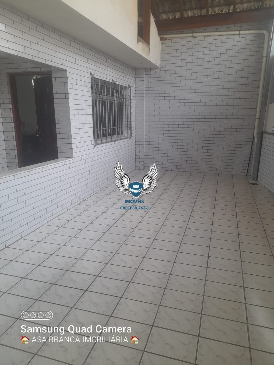 Casa assobradada de esquina na zona sul próximo shopping interlagos 03 dormitóri