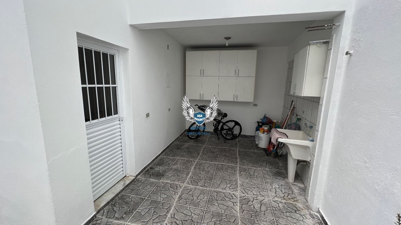 Sobrado na vila nova cachoeirinha , 03 dormitórios e 02 vagas de garagens à 800