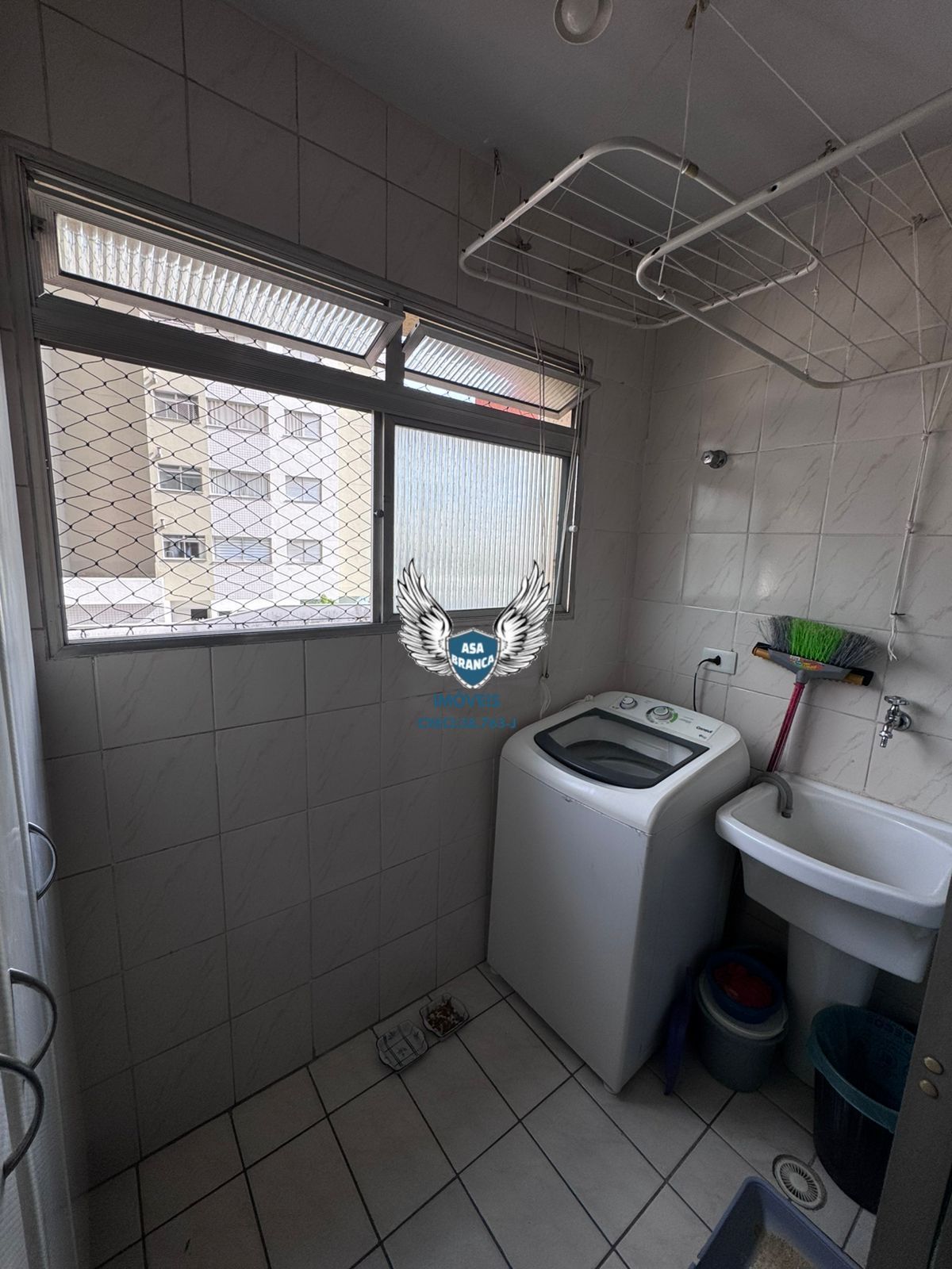 Apartamento com sacada bairro santa terezinha com 02 dormitório e 01 vaga de ga