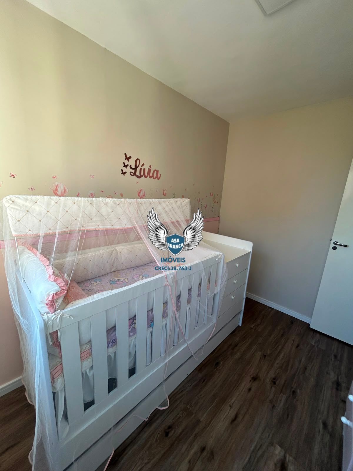 Apartamento próximo ao horto florestal com 02 dormitórios se