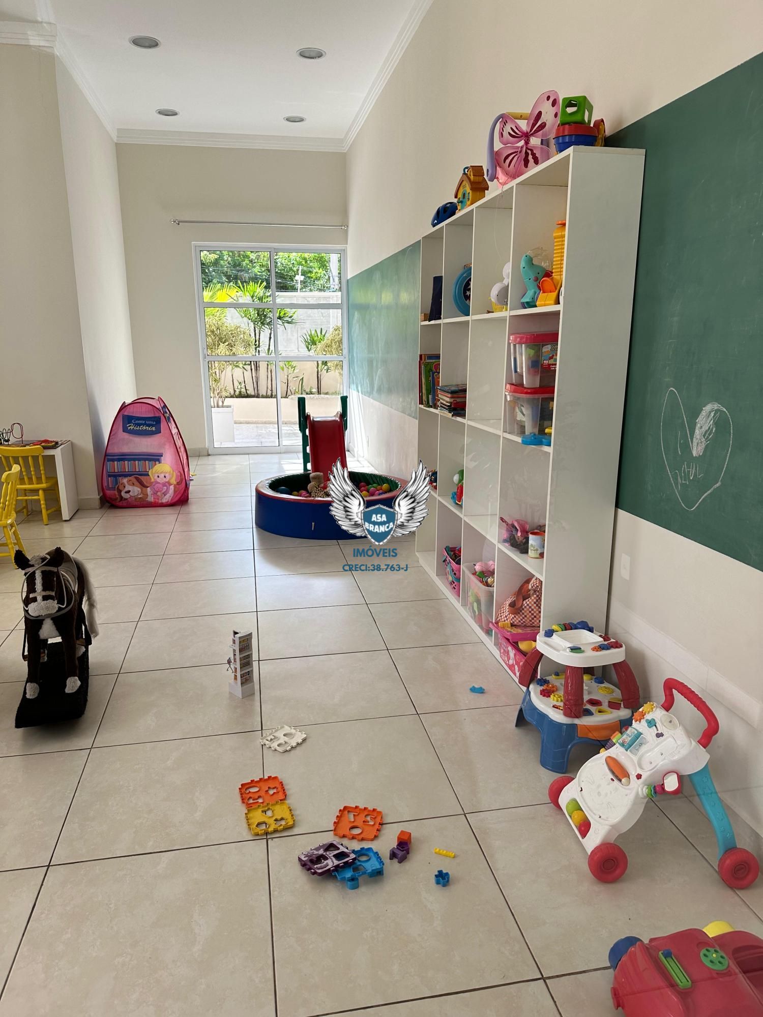 Apartamento no imirim com varanda 02 dormitórios e 01 vaga de garagem ( travessa