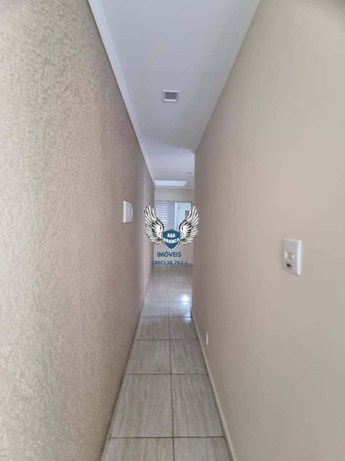 Casa térrea de vila no lauzane paulista com 03 dormitórios sendo 01 suíte