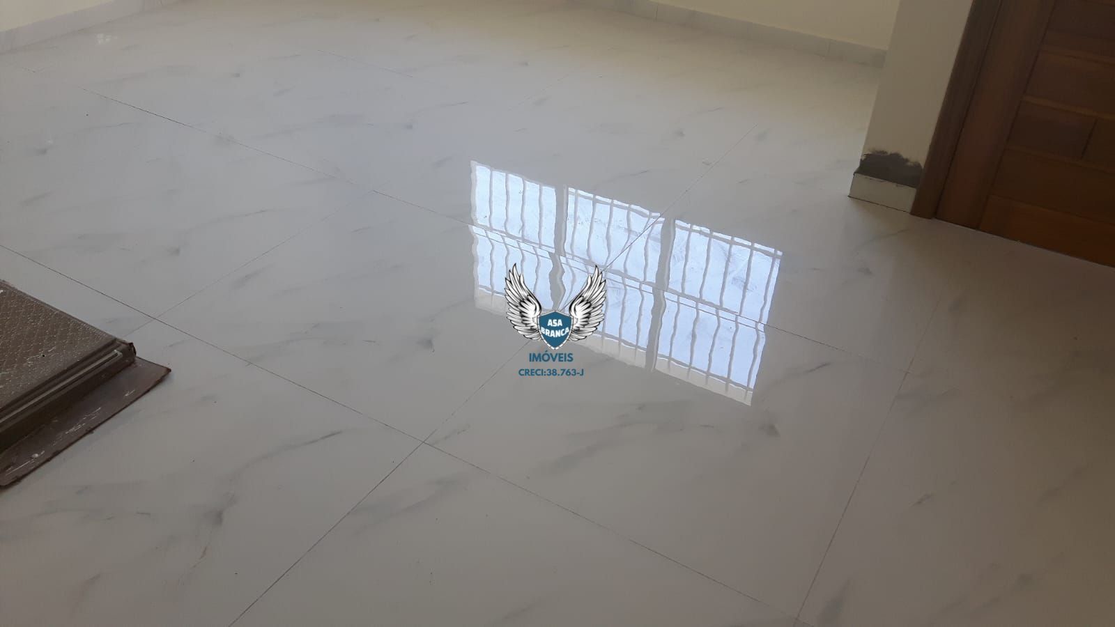 Sobrado triplex novo de alto padrão no lauzane paulista em rua sem saída