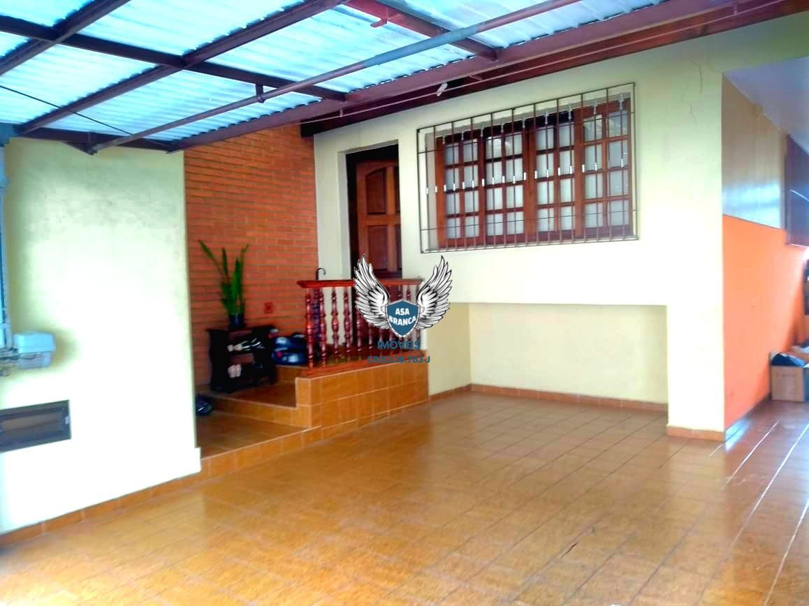 Sobrado em santana com 03 dormitórios sendo 01 suíte e 04 vagas de garagem ( à 1