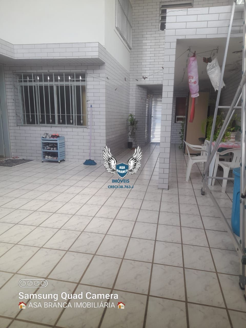 Casa assobradada de esquina na zona sul próximo shopping interlagos 03 dormitóri