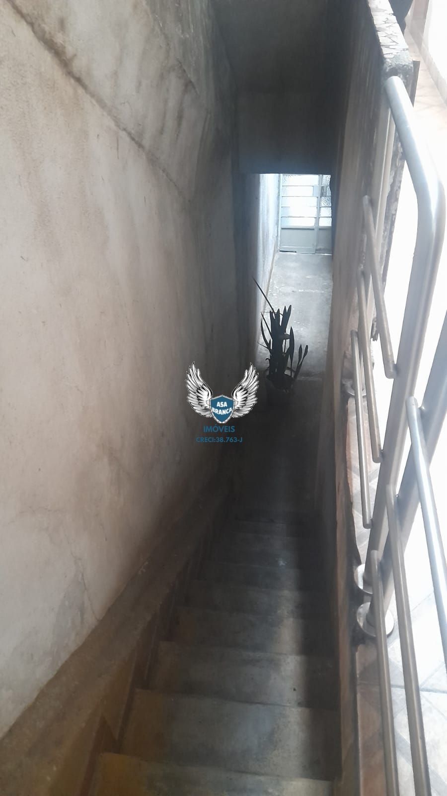 Sobrado no lauzane com 04 dormitórios podendo ser comercial ou residencial