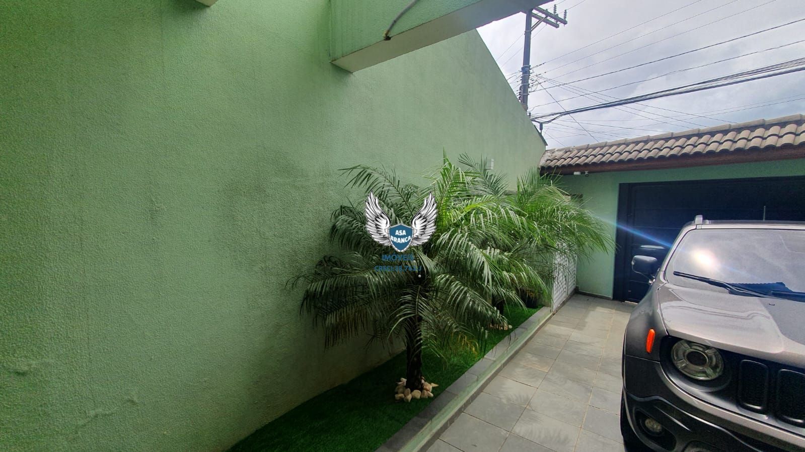 Sobrado 04 quartos sendo 03 suites , 05 vagas de garagem e piscina