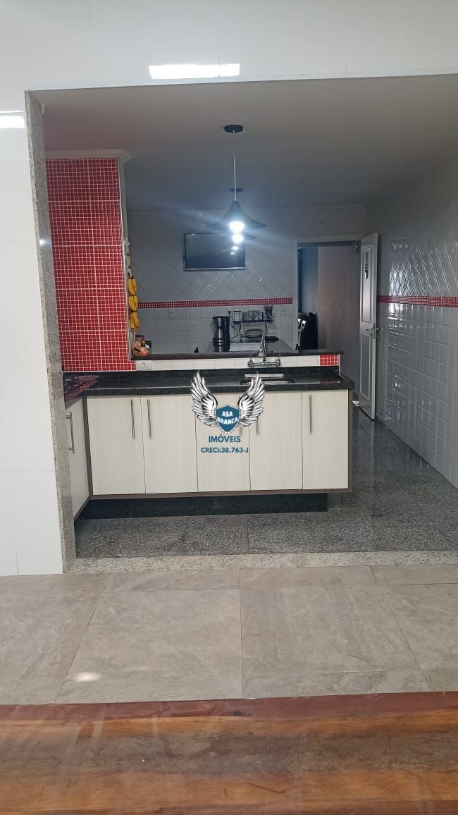 Sobrado em condomínio fechado em guarulhos com 03 dormitórios sendo 01 suíte , à