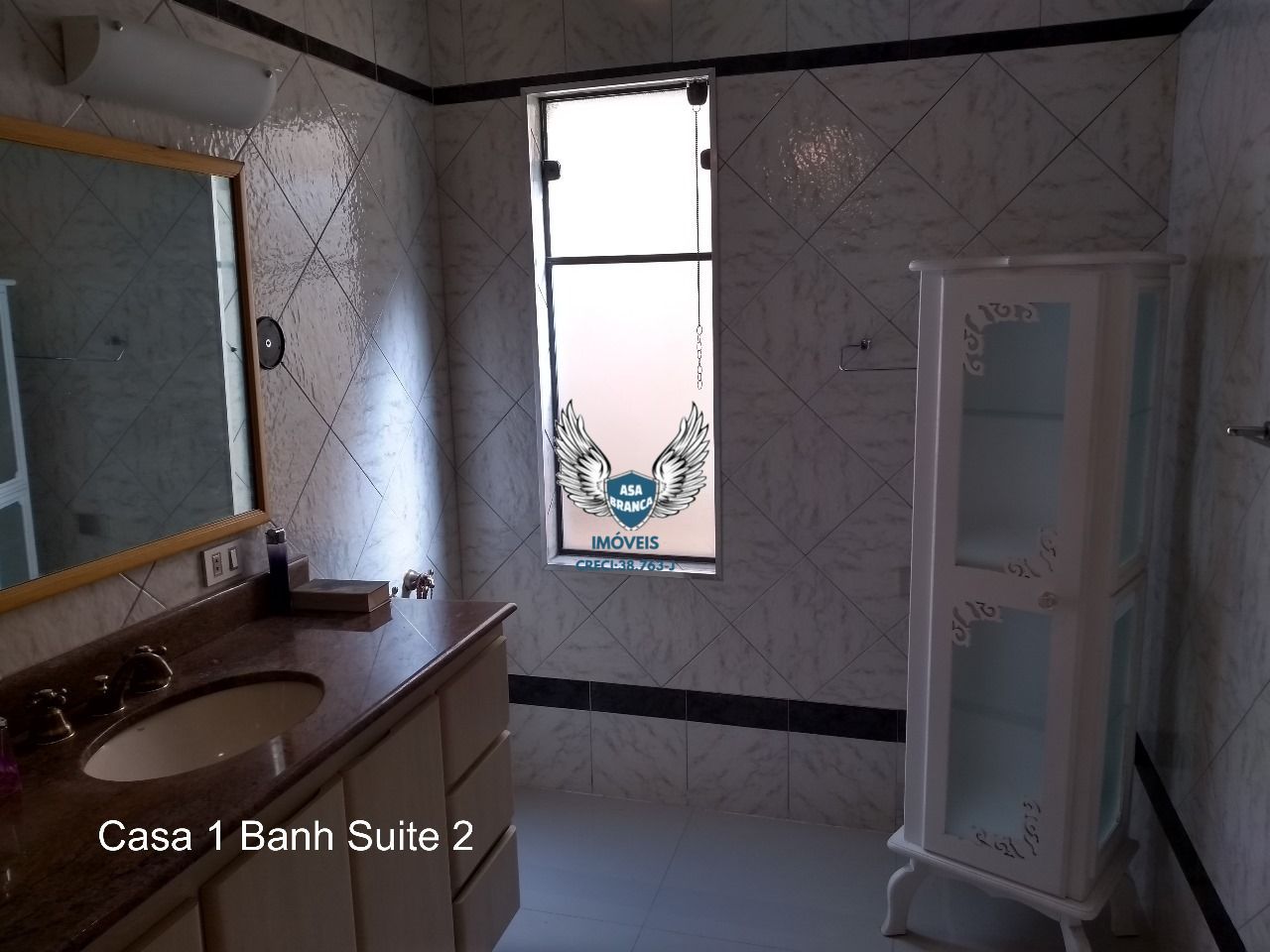 Imóvel com duas casas no terreno