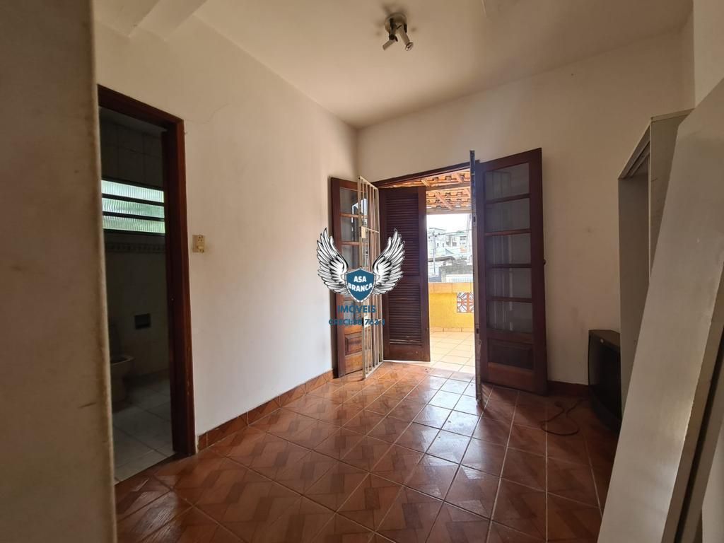 Casa térrea na casa verde com 04 dormitórios sendo 02 suítes