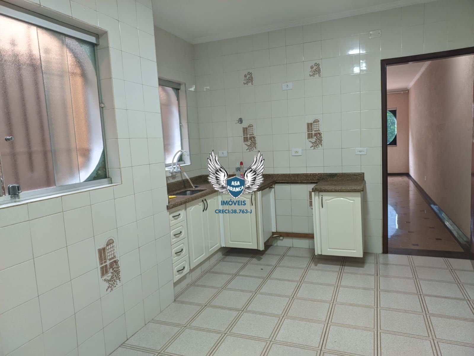 Sobrado na vila mazzei 03 dormitórios sendo 01 suíte e 04 va