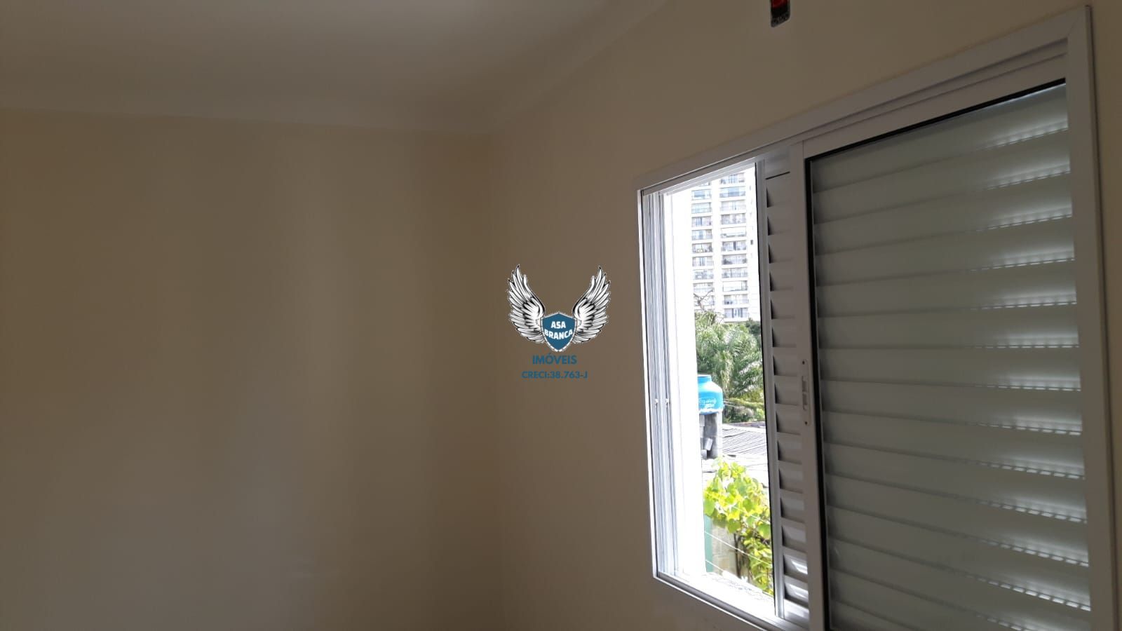 Sobrado triplex novo de alto padrão no lauzane paulista em rua sem saída