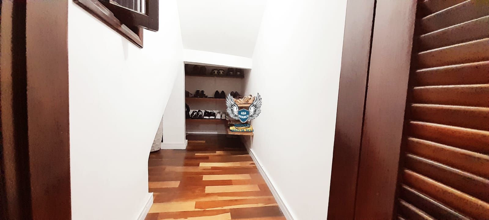 Sobrado no tremembé com 03 dormitórios
