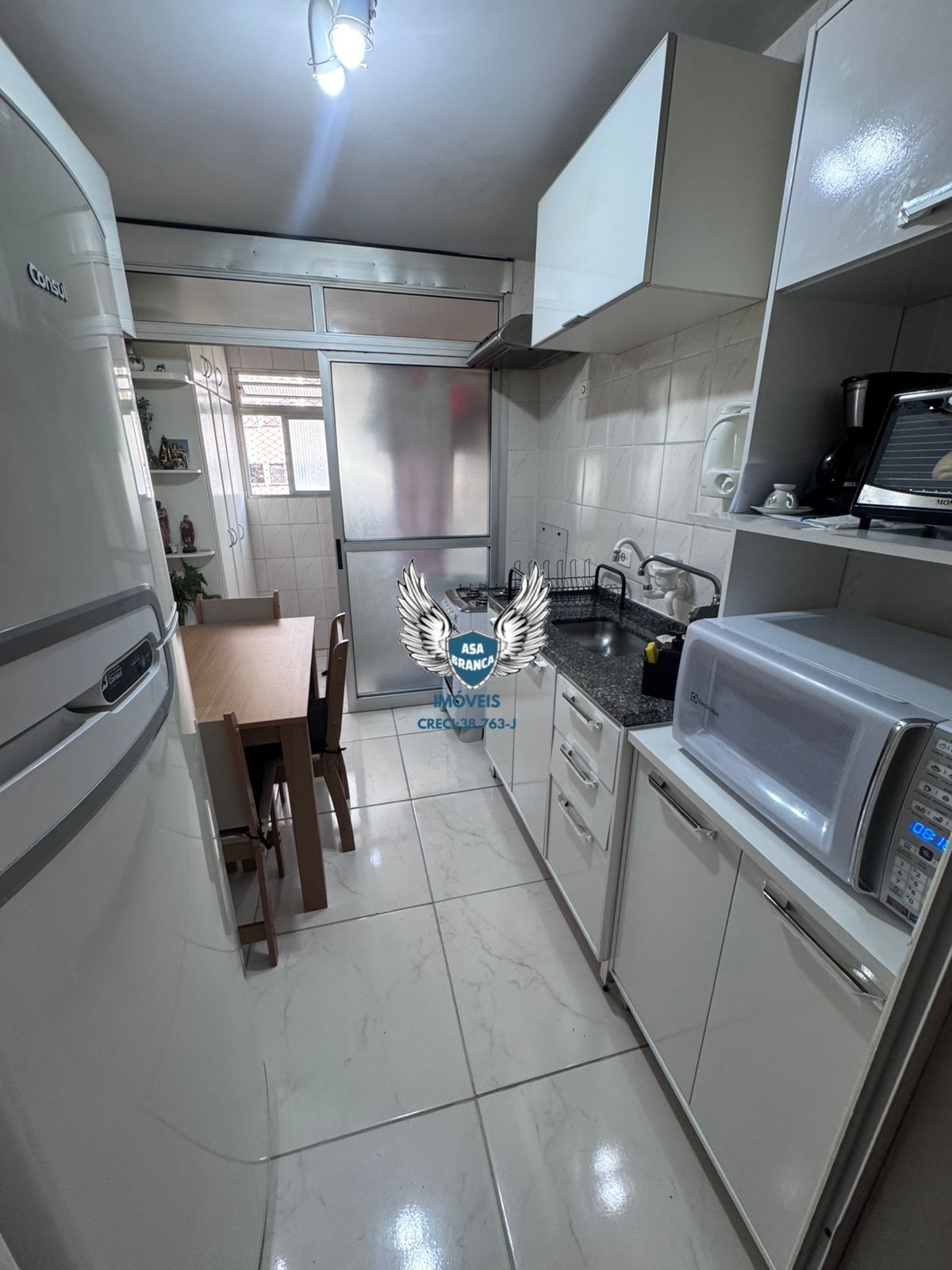 Apartamento com sacada bairro santa terezinha com 02 dormitório e 01 vaga de ga