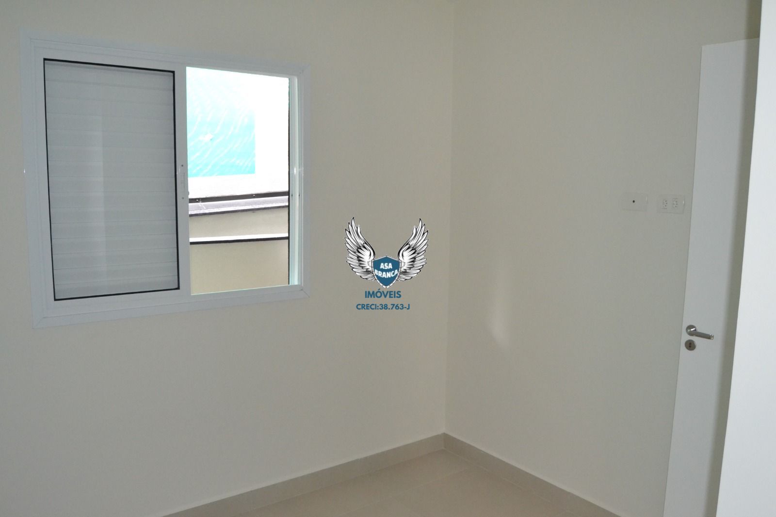 Apartamento no tucuruvi com 02 dormitórios