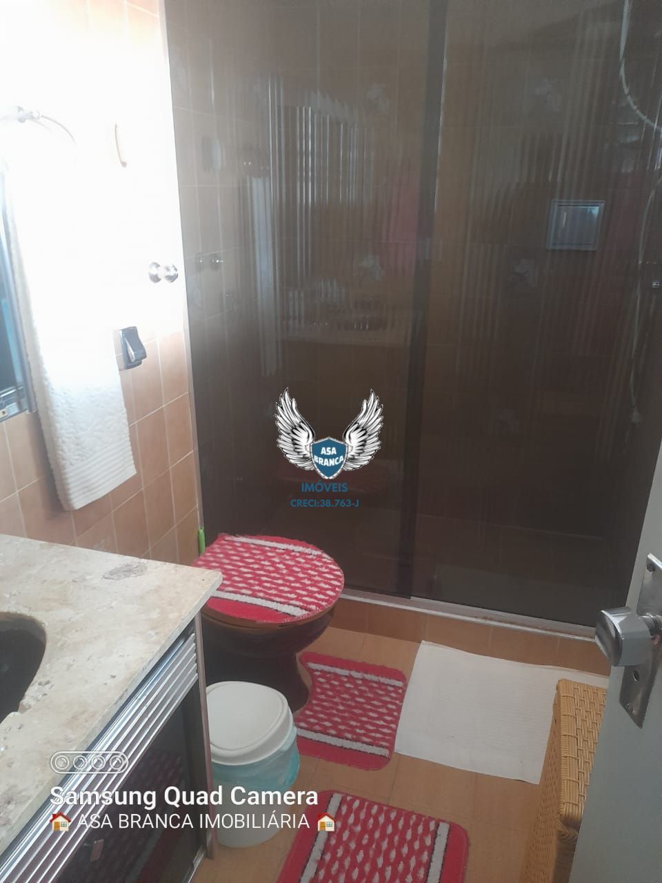 Casa assobradada de esquina na zona sul próximo shopping interlagos 03 dormitóri
