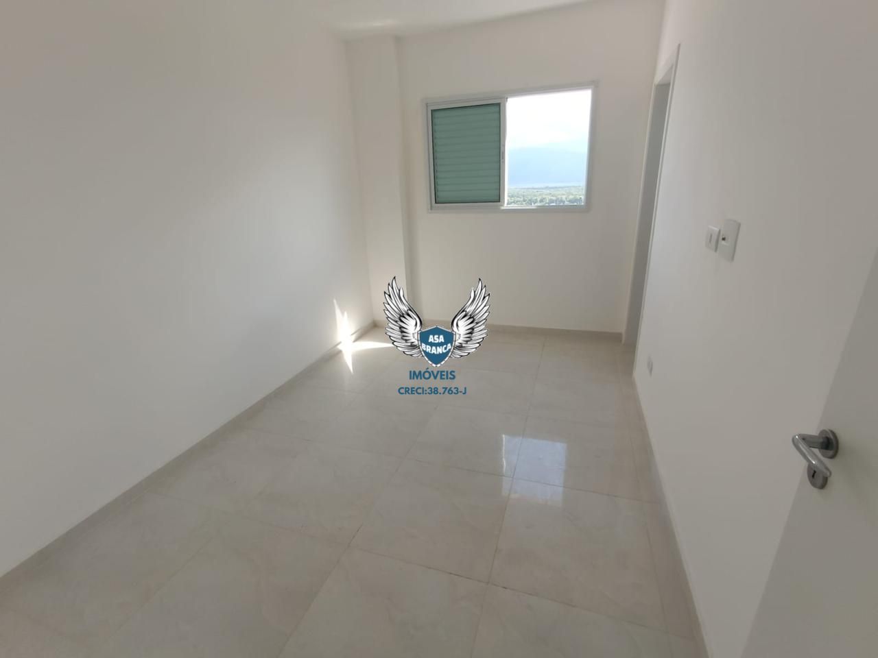 Apartamento na praia grande 02 dormitórios sendo as 2 suítes