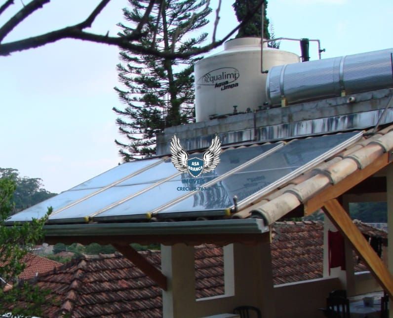 Casa térrea no horto florestal com 02 dormitórios sendo 01 suíte