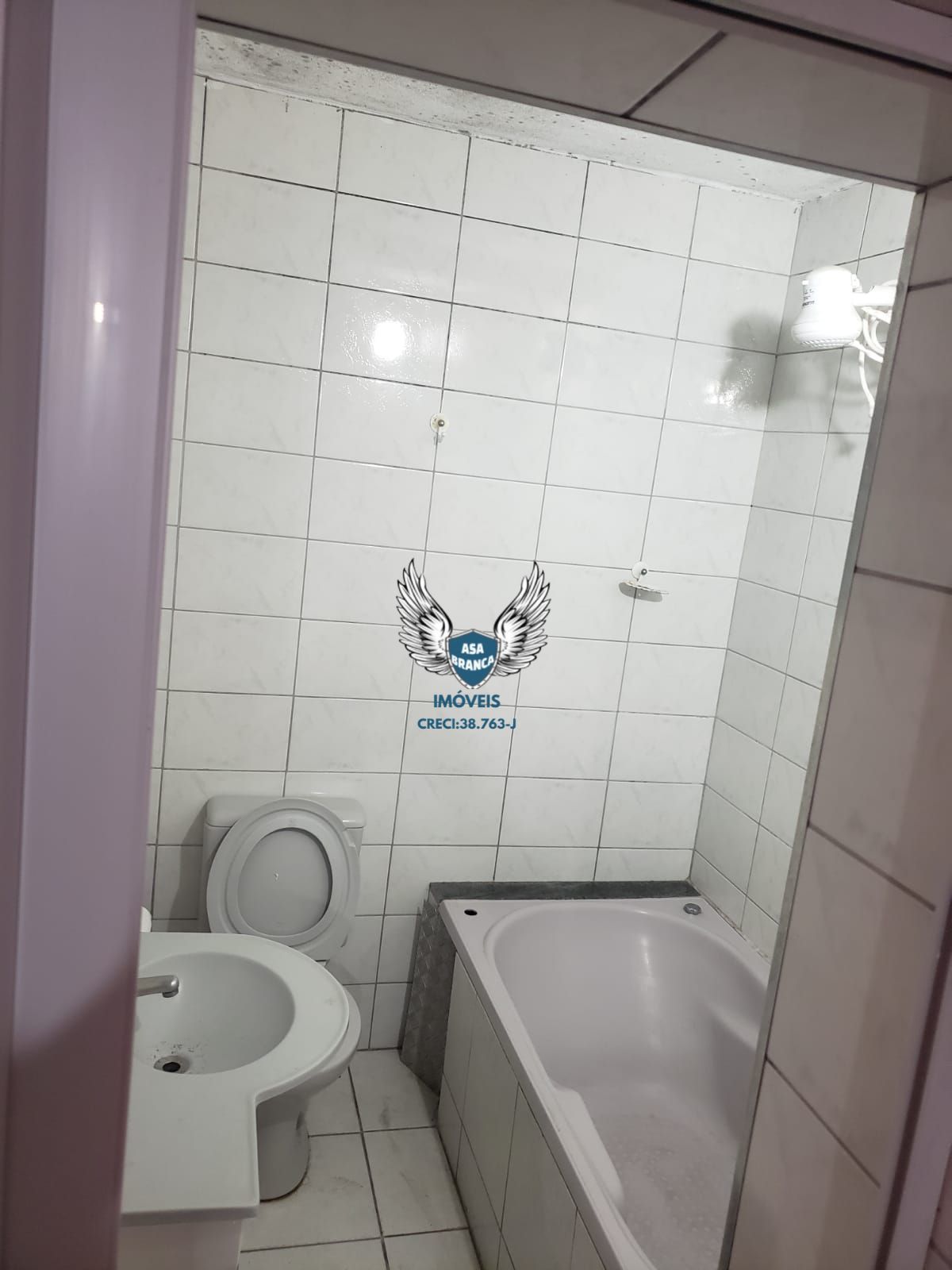 Casa térrea no lauzane com 03 dormitórios e 01 suíte