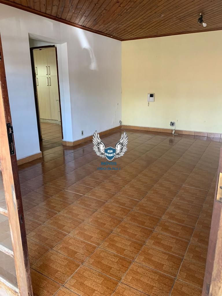 Casa térrea no tremembé perto do horto florestal