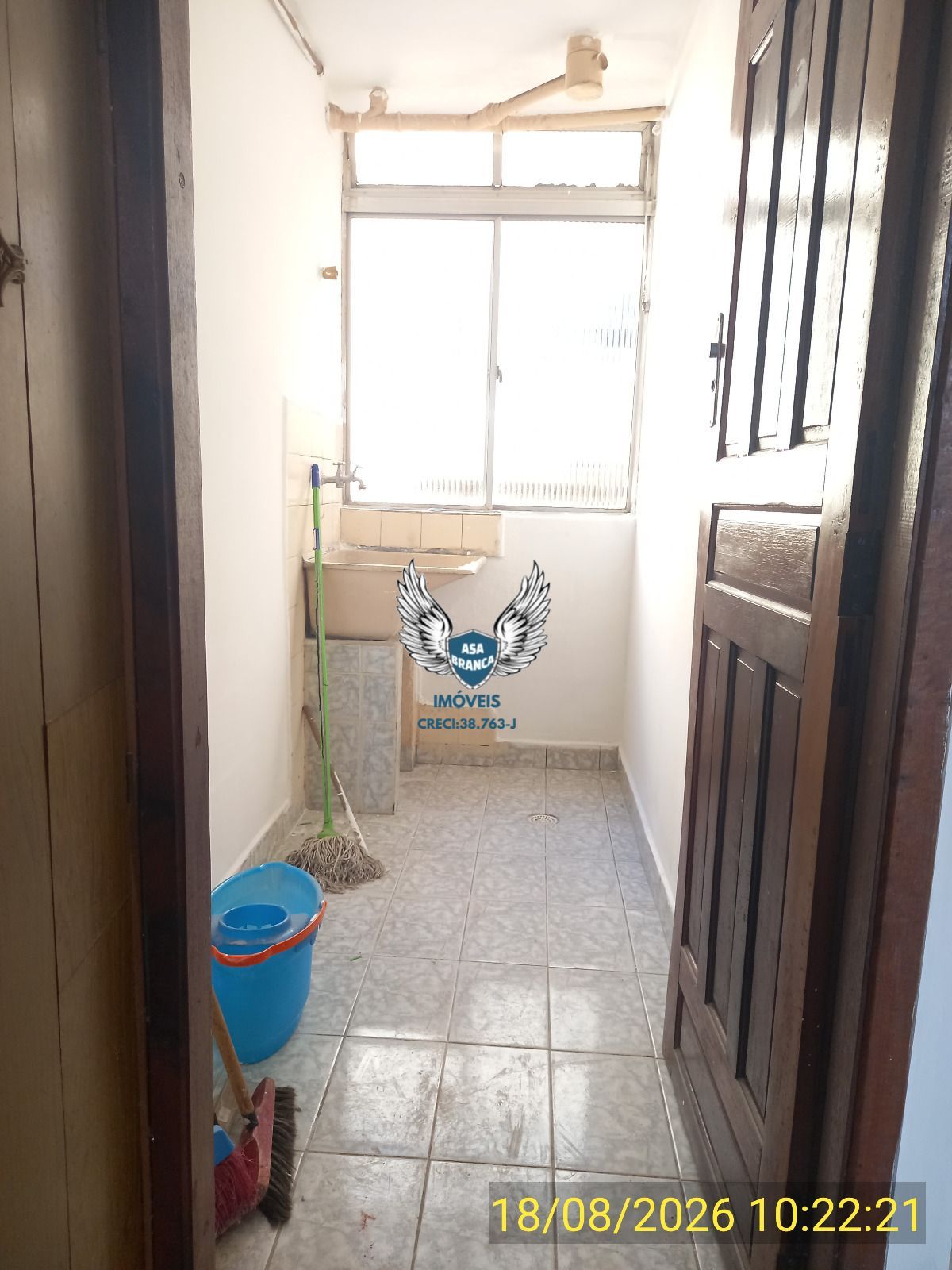 Apartamento na cohab de thaipas com 02 dormitórios e 01 vaga de garagem