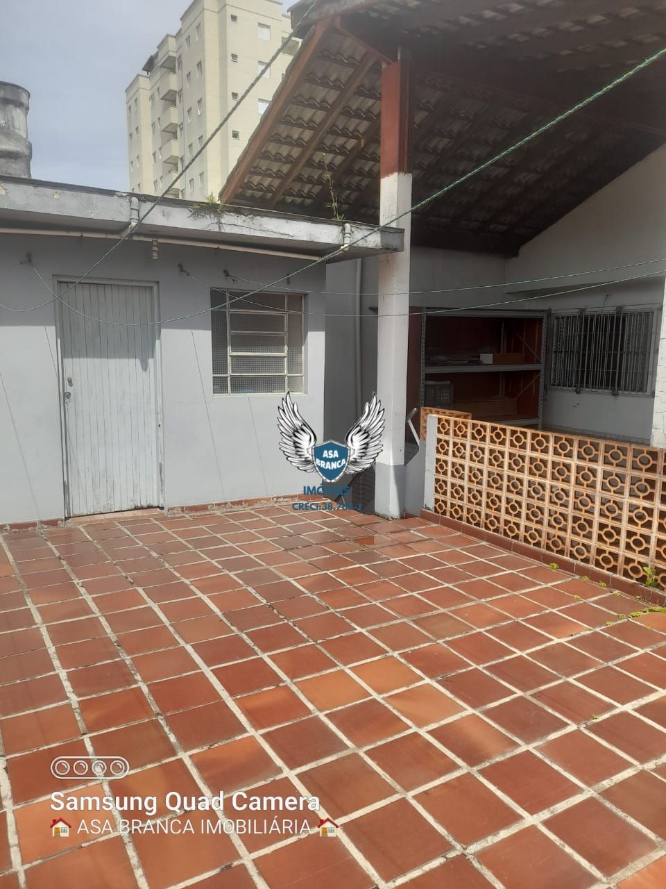 Casa assobradada de esquina na zona sul próximo shopping interlagos 03 dormitóri