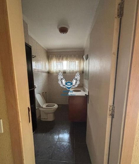 Sobrado no tremembe com 03 dormitórios sendo 01 suíte e 04 vagas de garagem