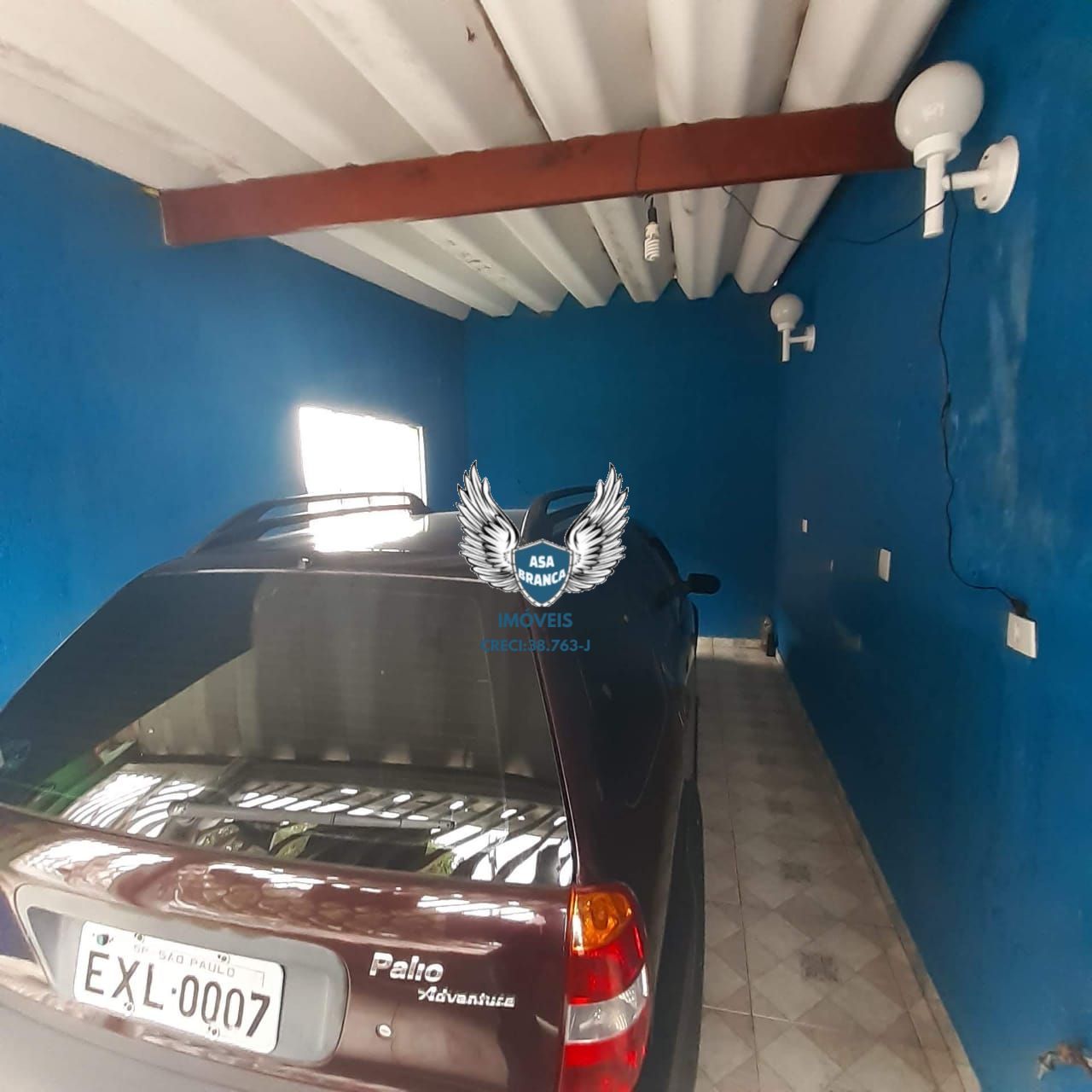 Sobrado com 02 dormitórios e 01 vaga de garagem