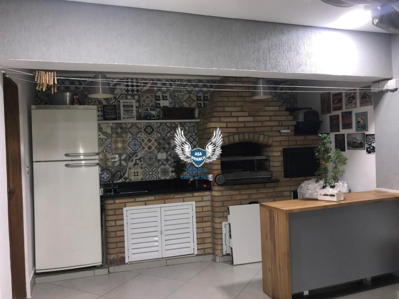 Sobrado no tremembé com 03 dormitórios sendo 02 suítes e 02 vagas de garagem