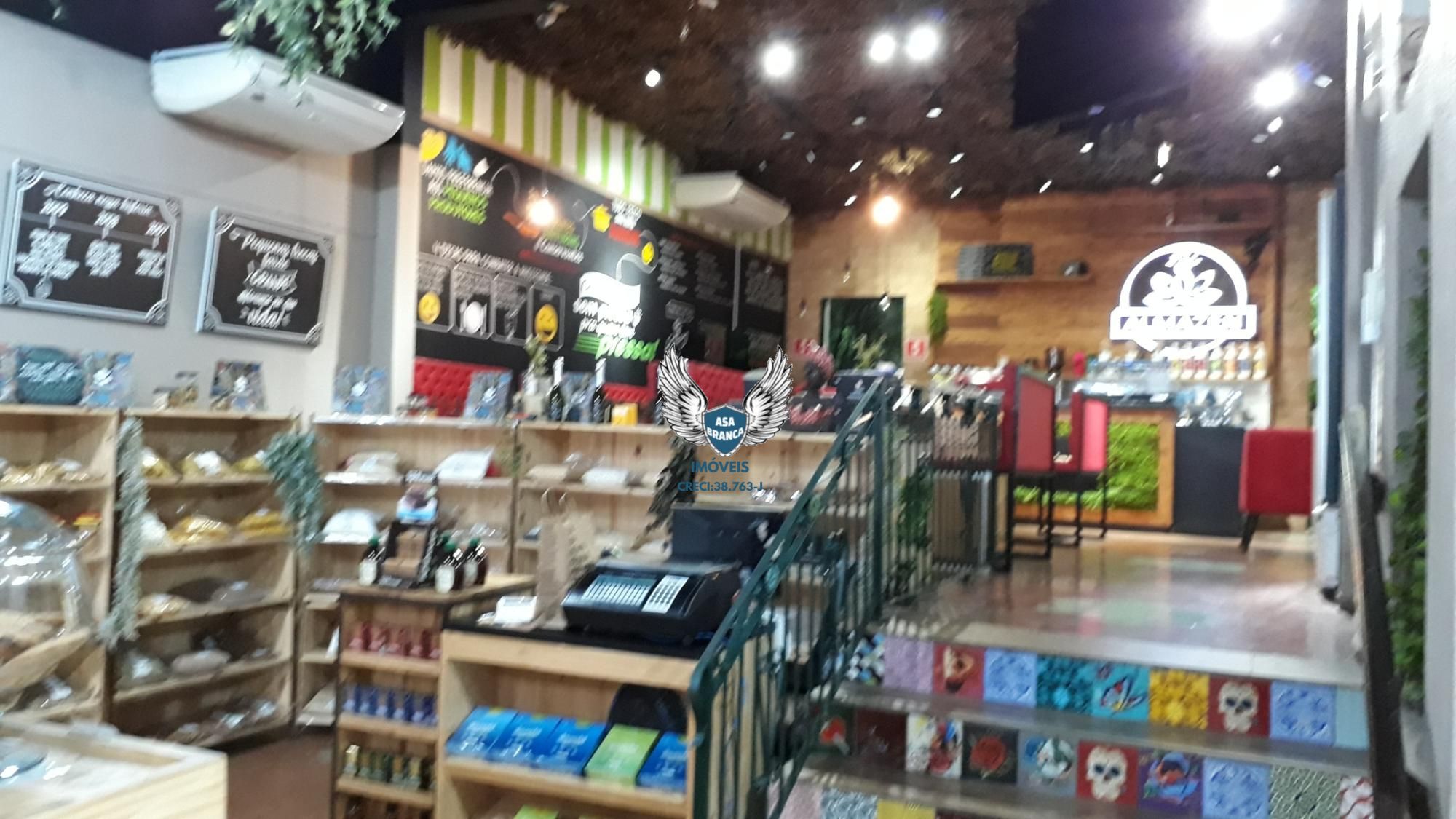 Salão comercial em santana