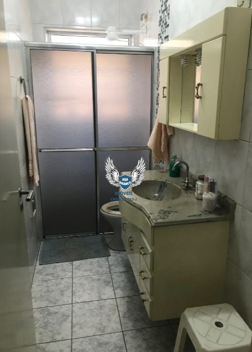 Sobrado na isolina mazzei com 03 dormitórios e edicula com banheiro e 02 vagas d