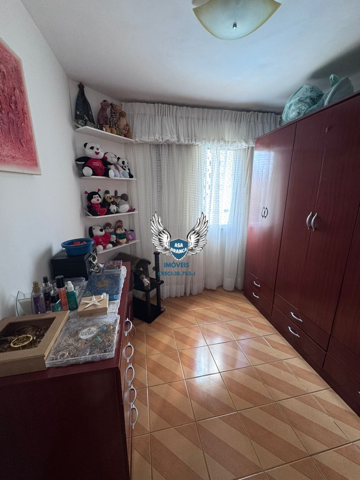 Apartamento com sacada bairro santa terezinha com 02 dormitório e 01 vaga de ga