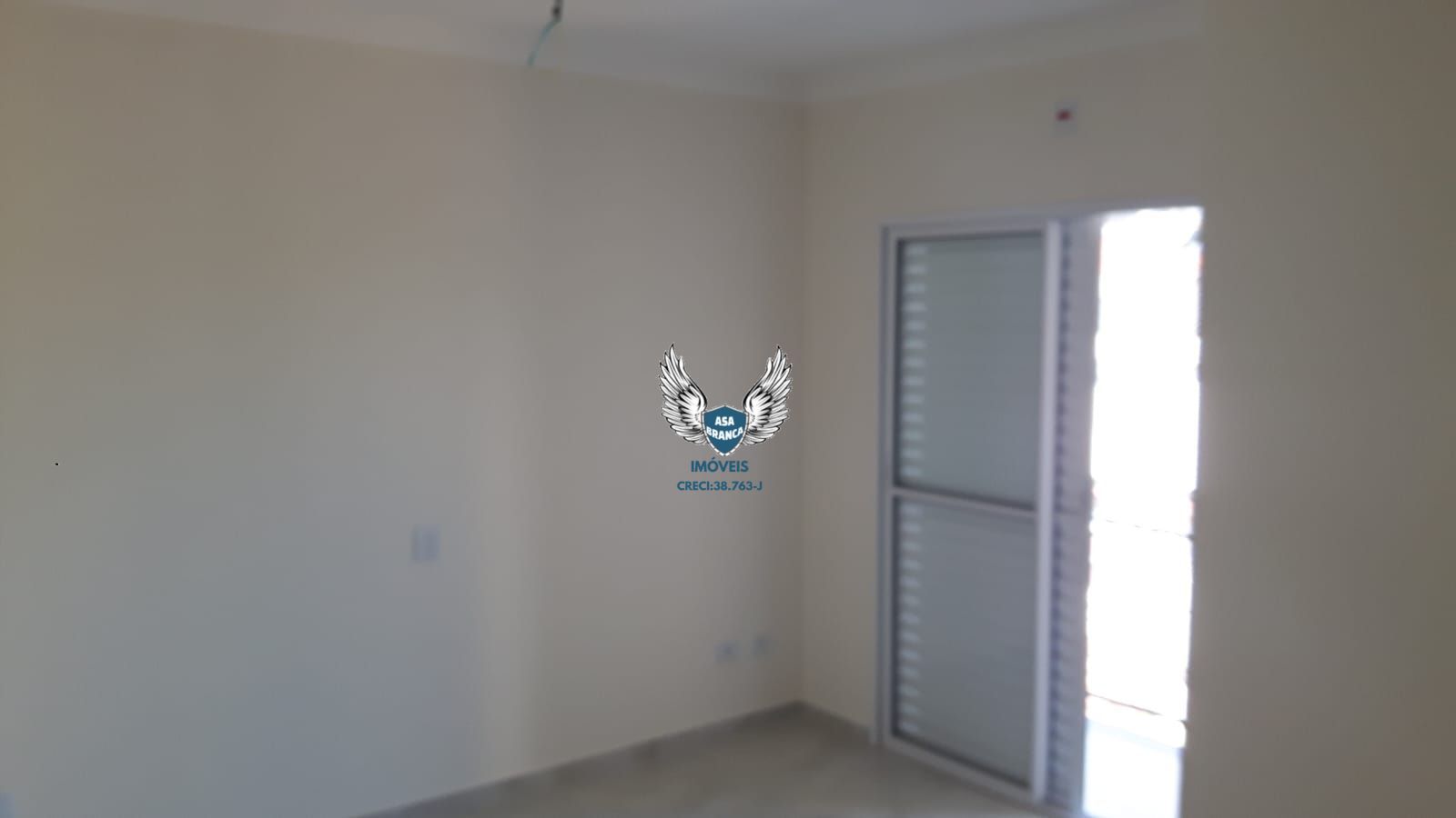 Sobrado triplex novo de alto padrão no lauzane paulista em rua sem saída