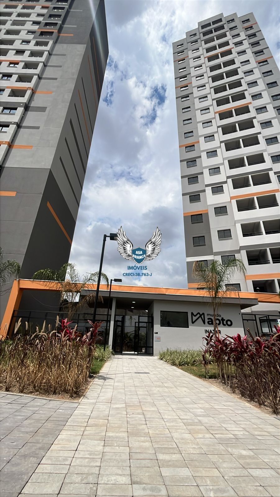 Apartamento com sacada, no bairro do limão 02 dormitórios sem vaga de garagagem
