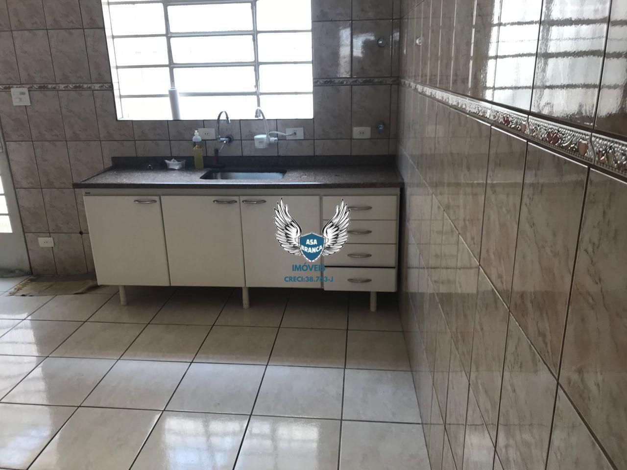 Excelente sobrado com 2 Dormitórios, possui 1 vaga de garagem, Próximo do Horto