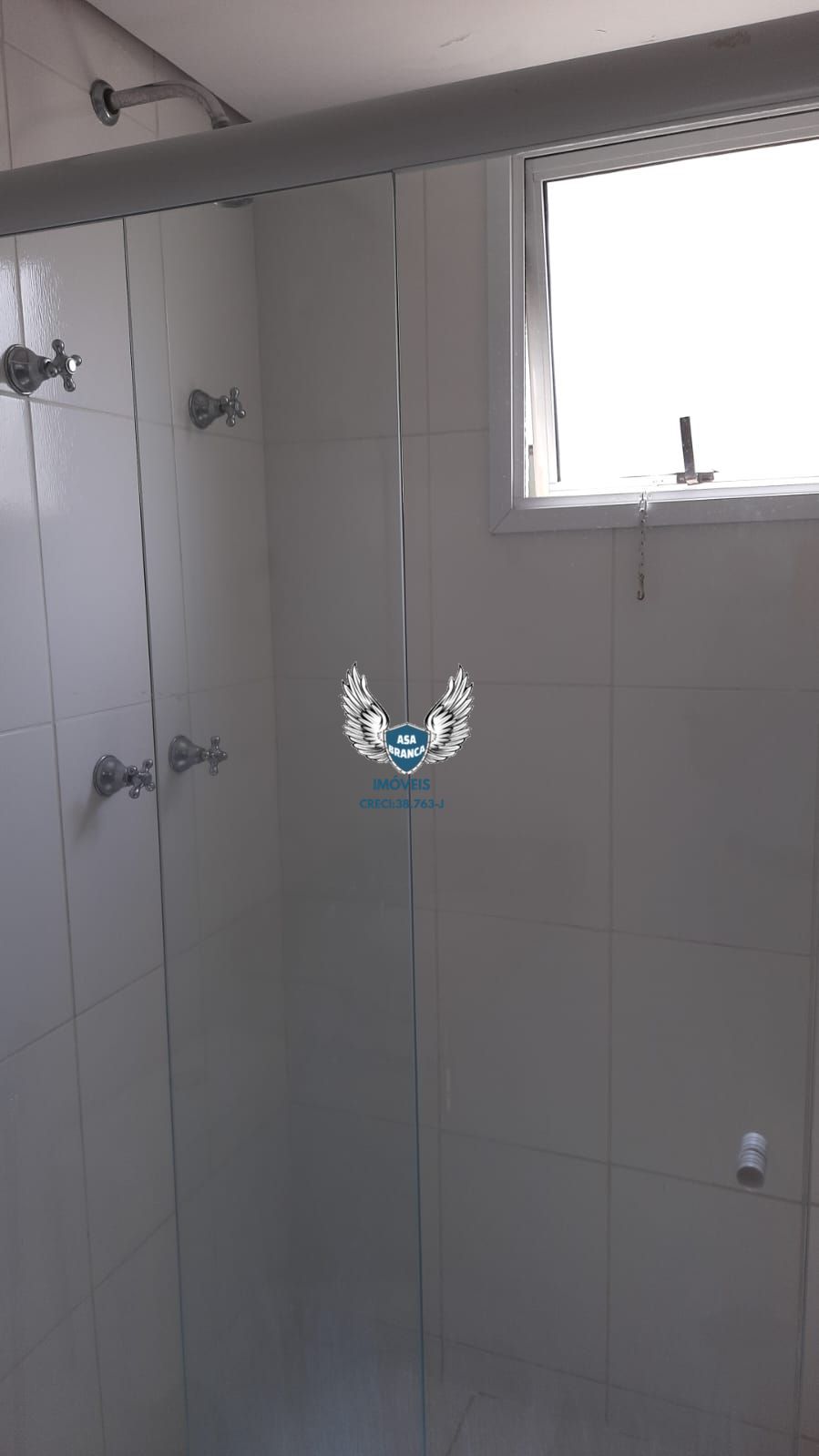 Apartamento na água fria com 03 dormitórios sendo 01 suíte e